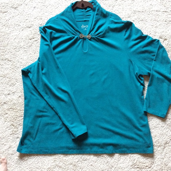 Denim & Co knit top w/ keyhole and hardware detail - Picture 4 of 9